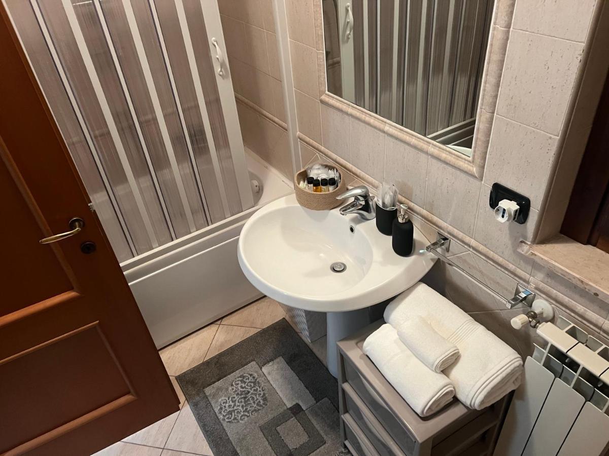 Apartament Charme & Relax - Fiera Di Roma - Fiumicino Airport Ponte Galeria Zewnętrze zdjęcie