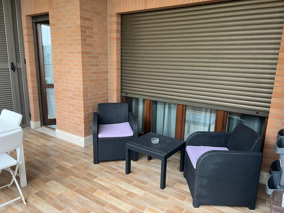 Apartament Charme & Relax - Fiera Di Roma - Fiumicino Airport Ponte Galeria Zewnętrze zdjęcie